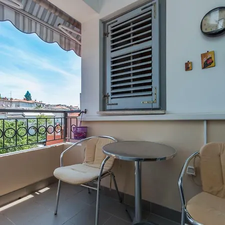Yolanda Apartman *