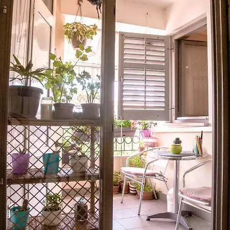 Yolanda Apartman Póla